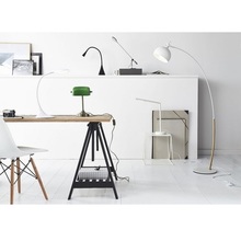 Lampa biurkowa minimalistyczna Emi Led Lucide do gabinetu i pracowni.