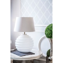 Lampa stołowa szklana Saint Tropez White Biała 4Concept do sypialni, salonu i przedpokoju.
