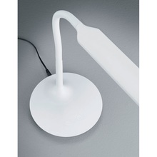 Funkcjonalna Lampa biurkowa minimalistyczna Polo LED Biała Mat Trio do gabinetu i pracowni.