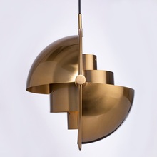 Lampa wisząca designerska Mobile 38 Mosiądz Step Into Design do salonu, kuchni i holu.