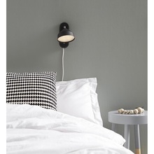 Stylowy Kinkiet skandynawski z włącznikiem Tratt LED Czarny Markslojd do sypialni i salonu.