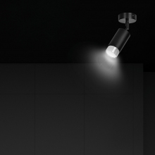 Regulowany Reflektor kierunkowy Hiro czarno-chromowany Emibig do przedpokoju i kuchni
