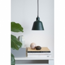 Lampa wisząca metalowa Carpenter 15cm zielona HaloDesign | Lampy wiszące do salonu, kuchni i sypialni